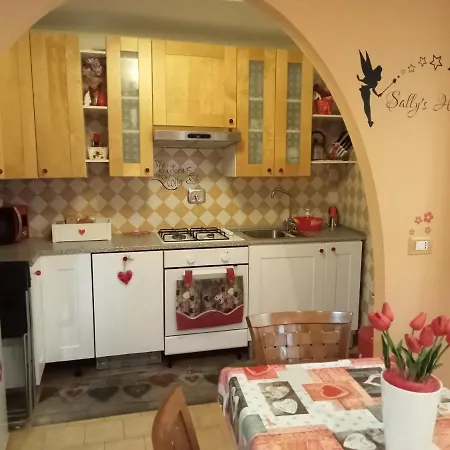 Apartment Sally's House