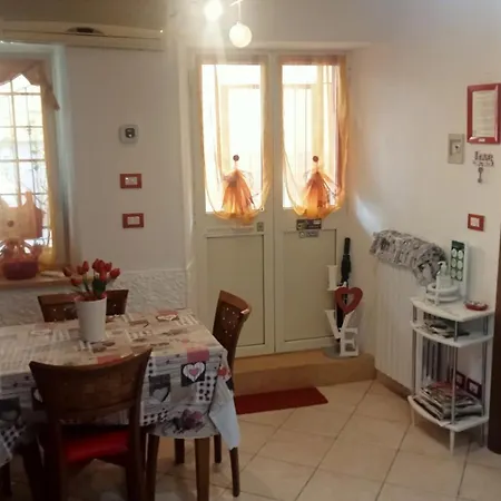 Sally's House 维纳利亚瑞勒